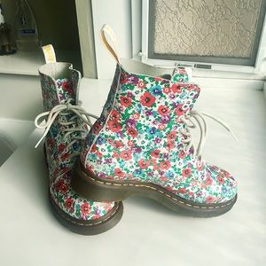 Dr. Martens Pascal
